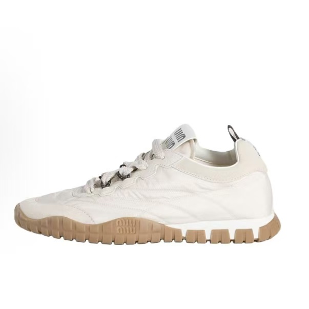 미우미우 Tyre 스웨이드 라운드토 레이스업 독일군 로우 스니커즈(SKN공장)