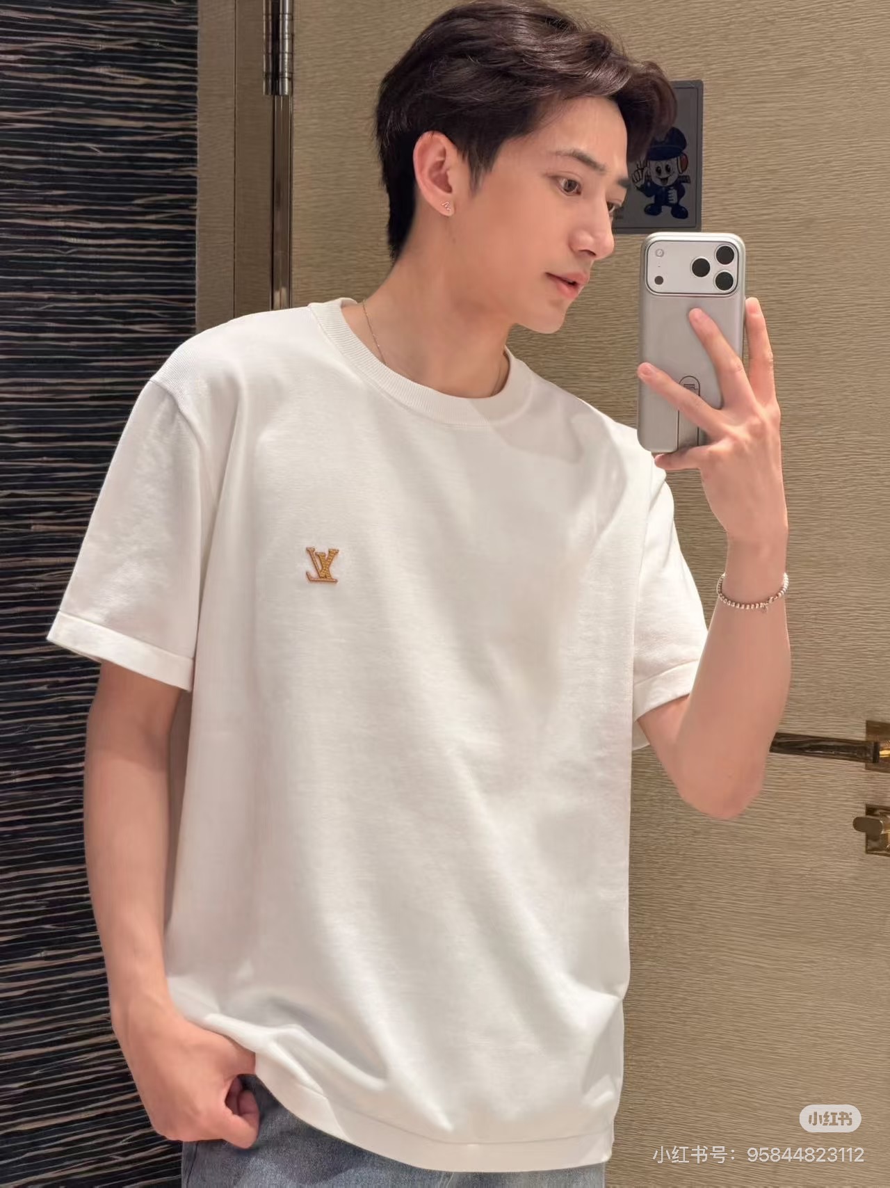 LV 루이비통 26SS 봄·여름 신상 LV 실리콘 압착 반팔 (신공장)