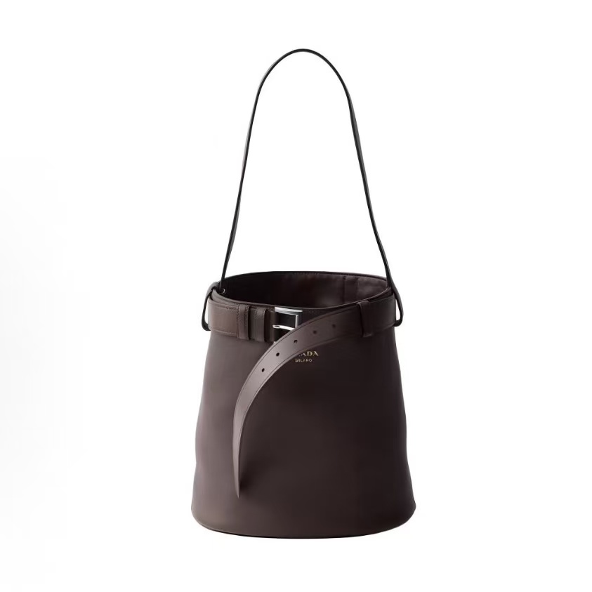 프라다 버클 레터링 로고 레더 버킷 숄더백 1BE085 브라운