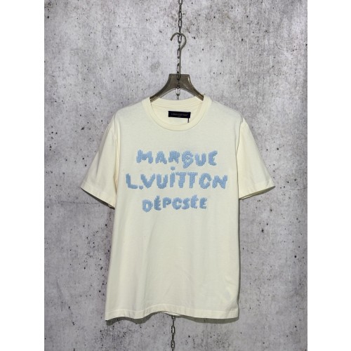 루이비통 26SS 로고 자수 반팔 티셔츠 남녀공용 오버핏 화이트 (사슬공장)