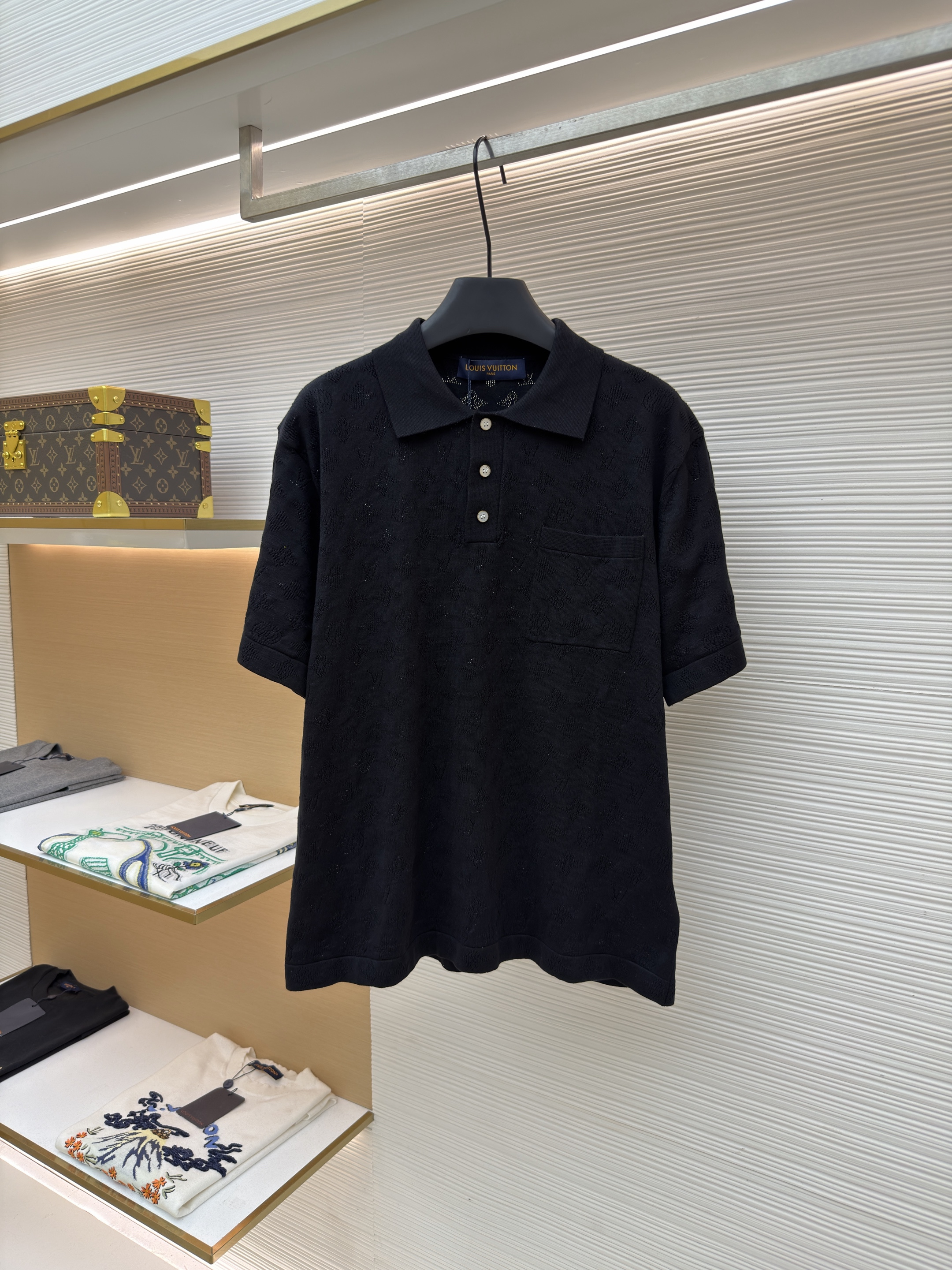 루이비통 레터 퍼포레이티드 펀칭 자카드 니트 반팔 폴로 셔츠 (X공장)