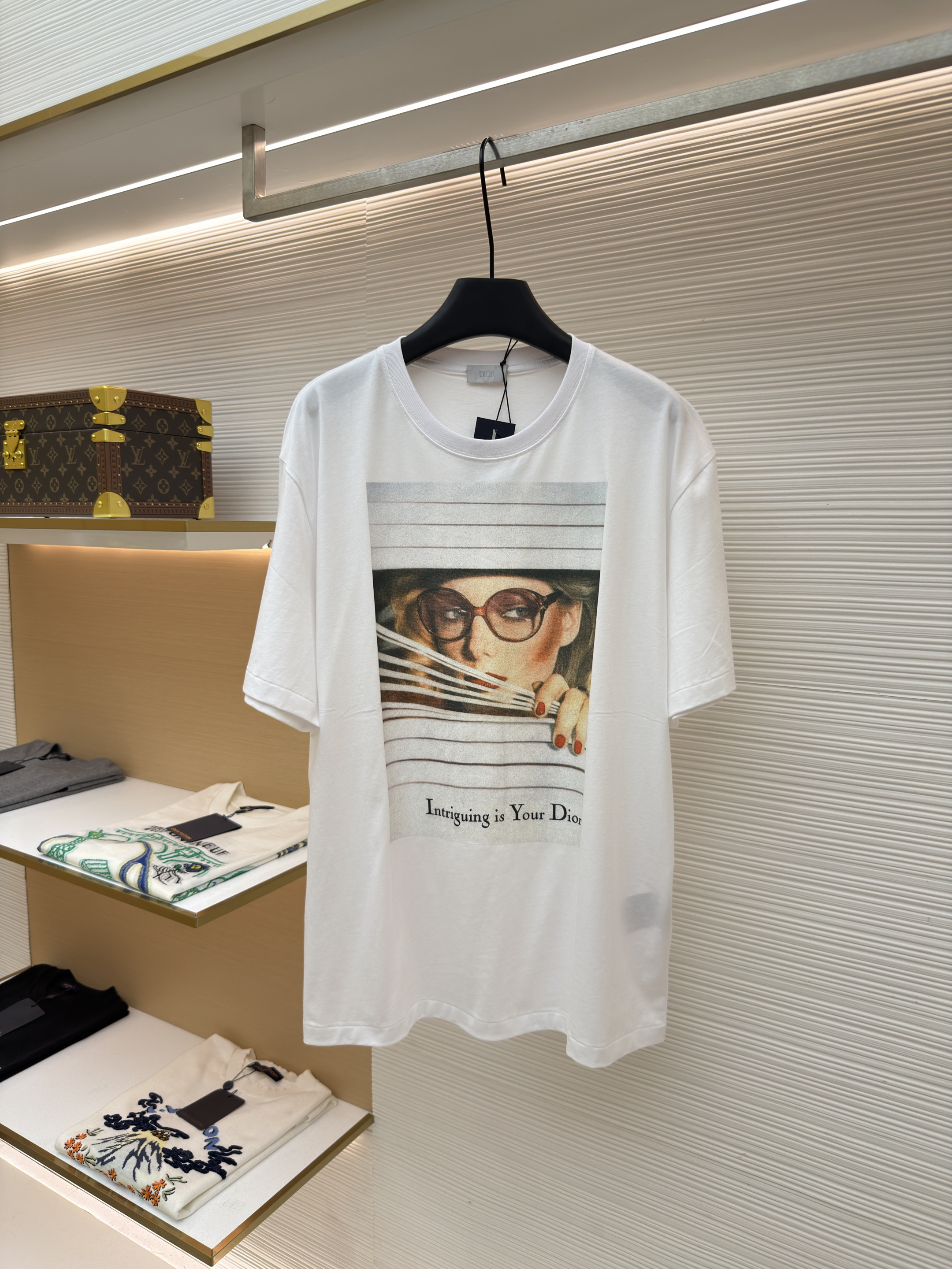 디올 신문 프린트 반팔 티셔츠 (X공장)