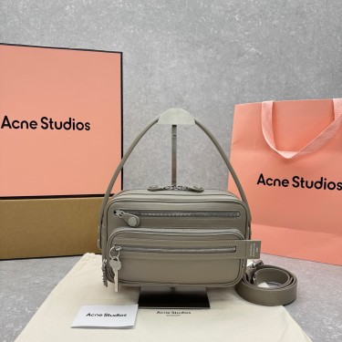 아크네스튜디오 미니 크로스백 카메라백 소형 감성 데일리 가방