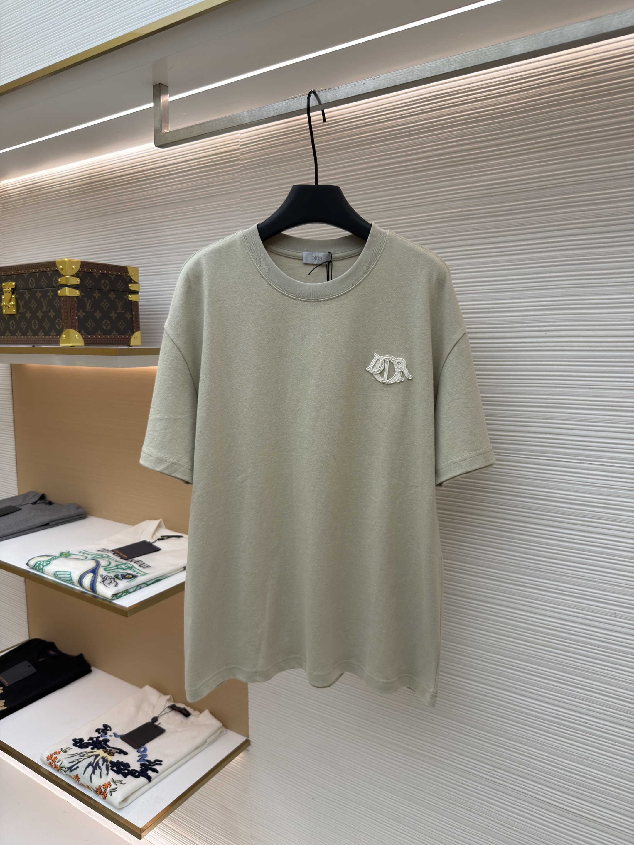 디올 패치 로고 반팔 티셔츠 (X공장)