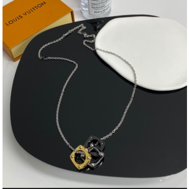 루이뷔통 모노그램 볼드 목걸이