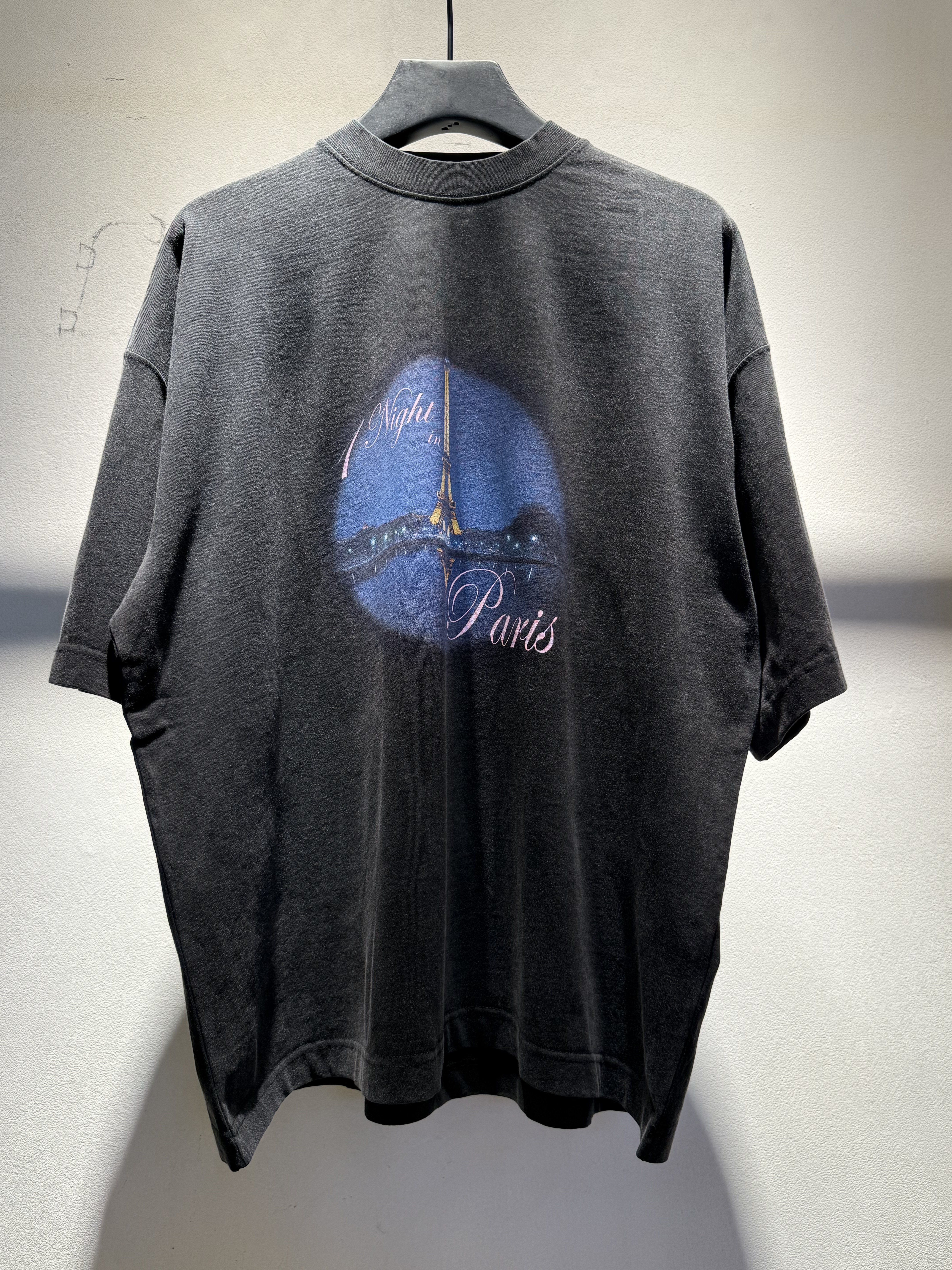 베트멍 1 나이트 인 파리 반팔 티셔츠